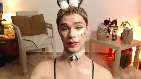 Jhuan Nhez online show from 10-31-25, 05:52