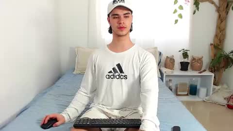 Jhuan Nhez online show from 06-25-26, 03:16