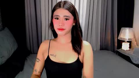 Snapshot of jhuliana_and_charles_room chatting on 11-02-25, 02:25 jhuliana_and_charles_room online show from 11-02-25, 02:25