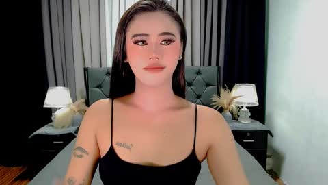 Snapshot of jhuliana_and_charles_room chatting on 04-26-26, 12:08 jhuliana_and_charles_room online show from 04-26-26, 12:08