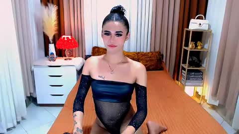 julie online show from 02-02-25, 03:32