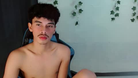 Snapshot of jim_cumxx chatting on 09-21-25, 08:38 JIMBOY online show from 09-21-25, 08:38