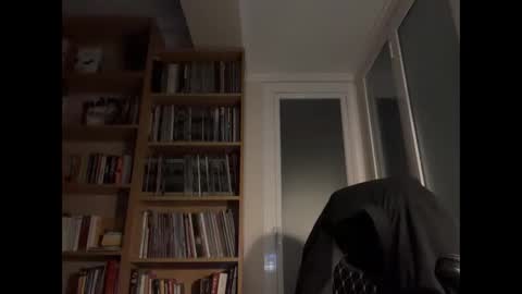 Snapshot of jim_dick chatting on 02-05-25, 11:28 Jim Dick online show from 02-05-25, 11:28