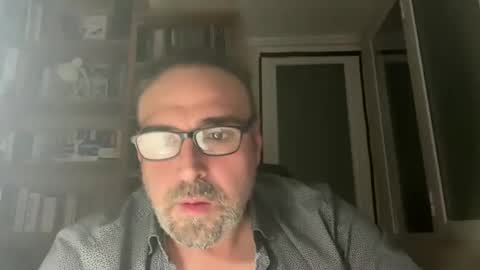 Snapshot of jim_dick chatting on 12-19-25, 11:56 Jim Dick online show from 12-19-25, 11:56