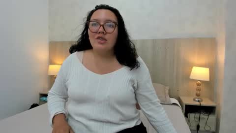 Jimena online show from 12-16-25, 08:14