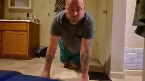 Snapshot of jiminowell chatting on 09-27-25, 10:09 jiminowell online show from 09-27-25, 10:09