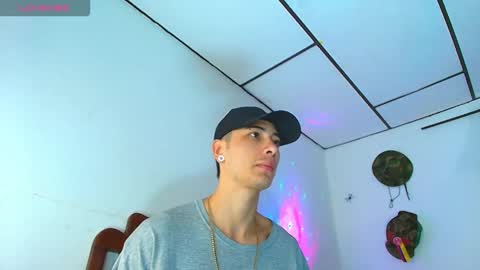 Snapshot of jimm66_ chatting on 01-09-26, 12:19 Jimm Independent Model online show from 01-09-26, 12:19