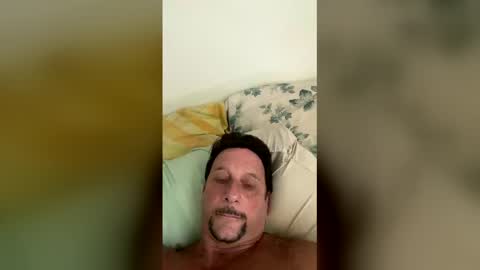 Snapshot of jimmy804866 chatting on 05-24-26, 01:16 jimmy804866 online show from 05-24-26, 01:16