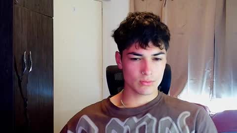 Snapshot of jimmy_classic chatting on 11-10-25, 02:49 jimmy_classic online show from 11-10-25, 02:49