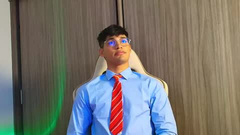 Jimmy Leeh online show from 11-22-25, 05:39