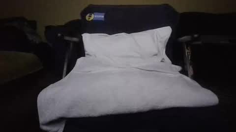 Snapshot of jimmyshelby12 chatting on 12-13-24, 06:49 jimmyshelby12 online show from 12-13-24, 06:49