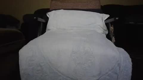 Snapshot of jimmyshelby12 chatting on 01-24-25, 05:11 jimmyshelby12 online show from 01-24-25, 05:11