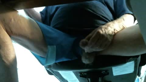 jimwellhung online show from 04-27-26, 03:26