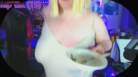 Snapshot of jin_kim_ chatting on 06-21-26, 12:24 Jin online show from 06-21-26, 12:24