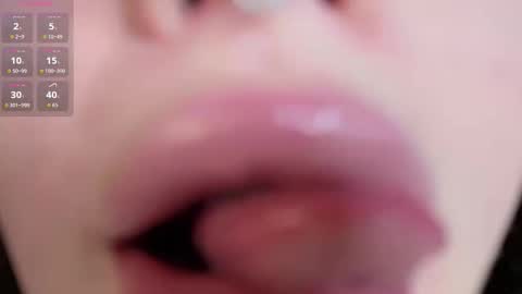 Jinny online show from 11-22-25, 08:41