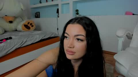 Juliee online show from 04-27-26, 06:06