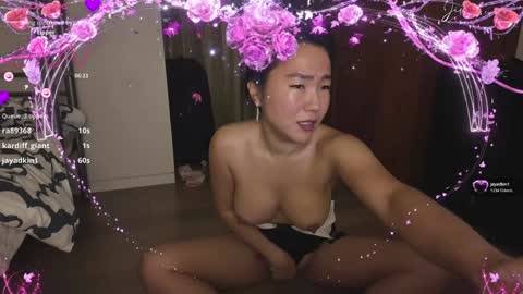 Snapshot of jiwon4u chatting on 01-19-25, 05:28 Jiwon online show from 01-19-25, 05:28