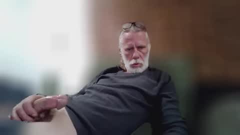 jizzmitten5 online show from 01-08-26, 06:16