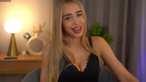 Jenny online show from 03-25-26, 08:09