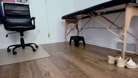 Snapshot of jjjust4fun1985 chatting on 02-24-26, 11:03 Nicole Allen online show from 02-24-26, 11:03