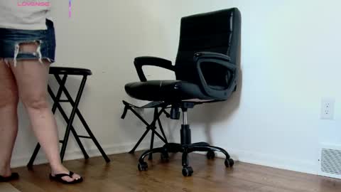 Nicole  Allen online show from 05-04-26, 10:28