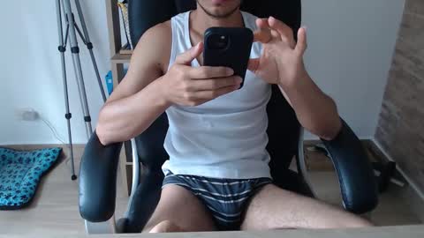 Snapshot of jjrod91 chatting on 10-20-25, 12:38 Jon online show from 10-20-25, 12:38