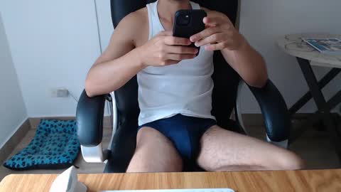 Snapshot of jjrod91 chatting on 12-01-25, 03:06 Jon online show from 12-01-25, 03:06