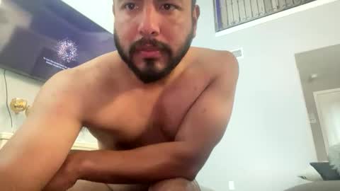 Snapshot of jjuarez5409 chatting on 05-17-26, 05:42 jjuarez5409 online show from 05-17-26, 05:42