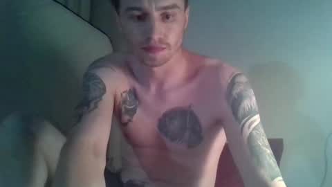 Snapshot of jl895551 chatting on 10-24-25, 01:29 jl895551 online show from 10-24-25, 01:29