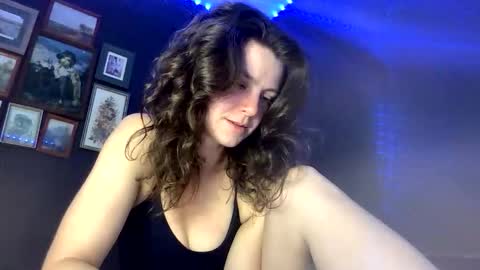 jlynn1997 online show from 05-18-26, 10:48