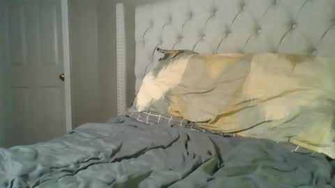 Zzzzzzzzzzzzzzzzzzzzzz online show from 05-31-26, 03:36