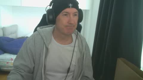 jman2025839798 online show from 04-13-26, 10:32