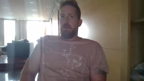 Snapshot of jmate13 chatting on 10-23-25, 01:43 jmate13 online show from 10-23-25, 01:43