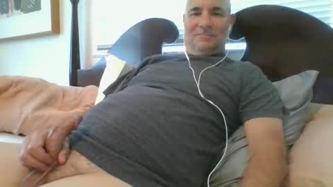 Snapshot of jmichael50 chatting on 10-25-25, 06:35 jmichael50 online show from 10-25-25, 06:35