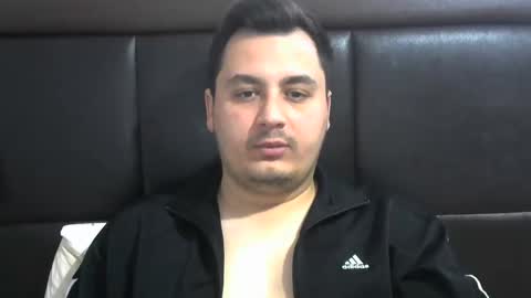 Snapshot of jnsnw chatting on 01-01-25, 01:05 jnsnw online show from 01-01-25, 01:05