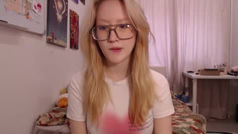 joan_kiss online show from 09-09-25, 06:02