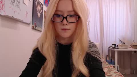 joan_kiss online show from 12-20-25, 09:16