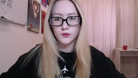 joan_kiss online show from 04-06-26, 07:31