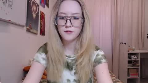 joan_kiss online show from 06-18-26, 12:44