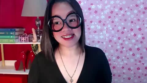 Joana online show from 10-28-25, 08:33