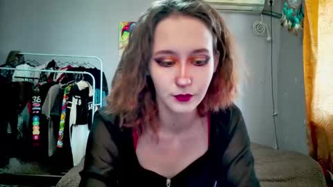 Joannatompson online show from 09-11-25, 10:26