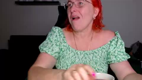 Joanna and Greg online show from 07-07-26, 09:02