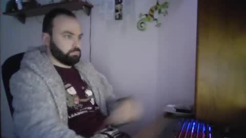 joaodias_18 online show from 03-07-25, 01:42