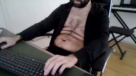 joaodias_18 online show from 02-05-26, 12:43