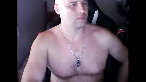 Snapshot of joaquin190 chatting on 10-24-25, 01:18 joaquin190 online show from 10-24-25, 01:18