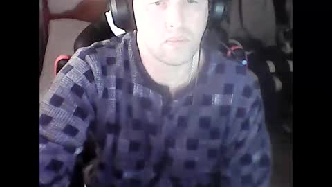 Snapshot of joaquin190 chatting on 02-15-26, 01:09 joaquin190 online show from 02-15-26, 01:09