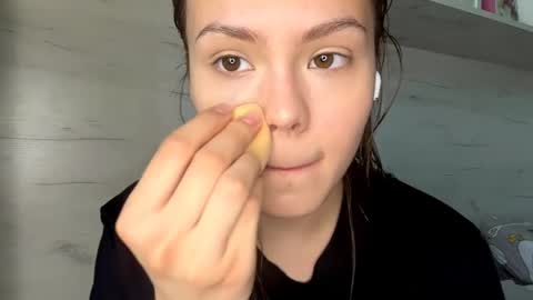 Mila online show from 04-27-26, 10:02