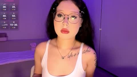 Kate  online show from 02-25-26, 01:10