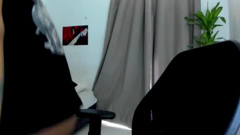 Snapshot of joe23___ chatting on 02-05-26, 05:17 Joe online show from 02-05-26, 05:17