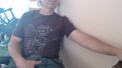 Snapshot of joebo7575 chatting on 10-17-25, 04:31 joebo7575 online show from 10-17-25, 04:31